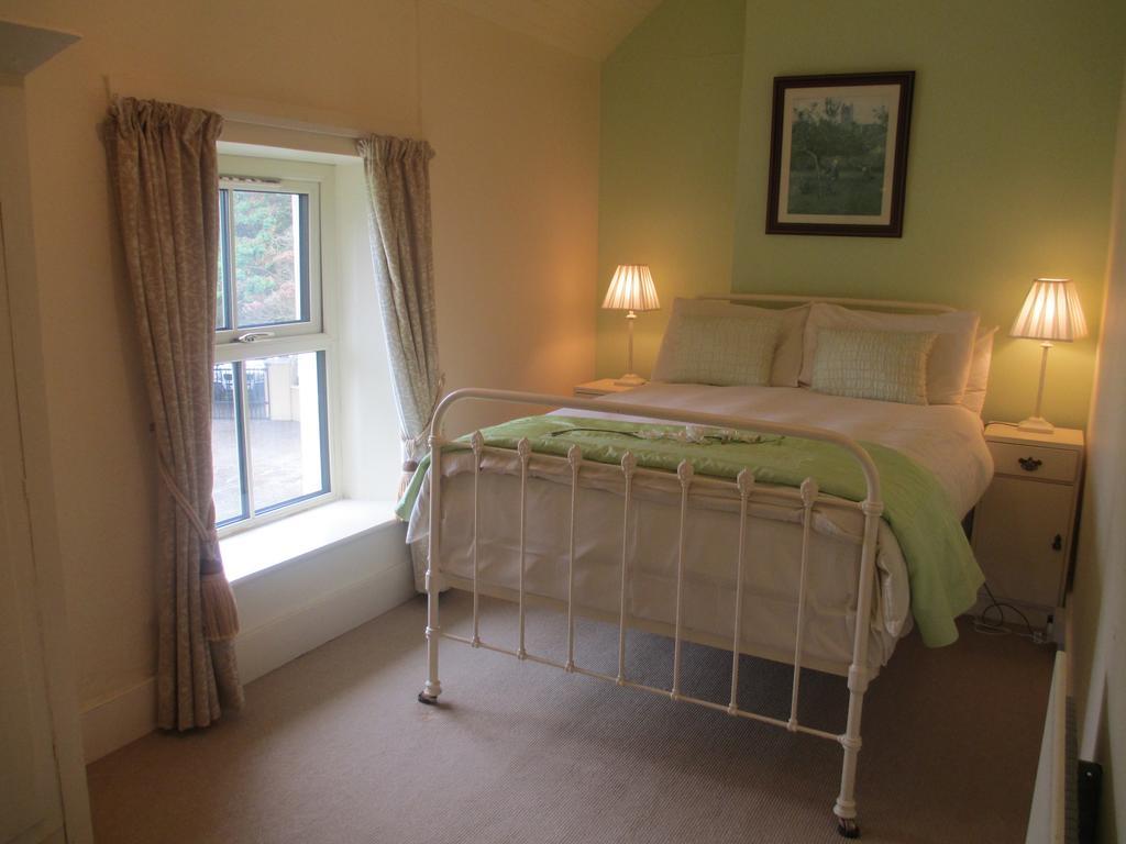Tralia Farmhouse Self Catering Farranfore Szoba fotó