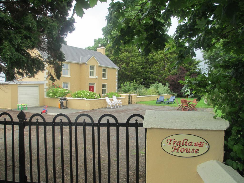 Tralia Farmhouse Self Catering Farranfore Szoba fotó